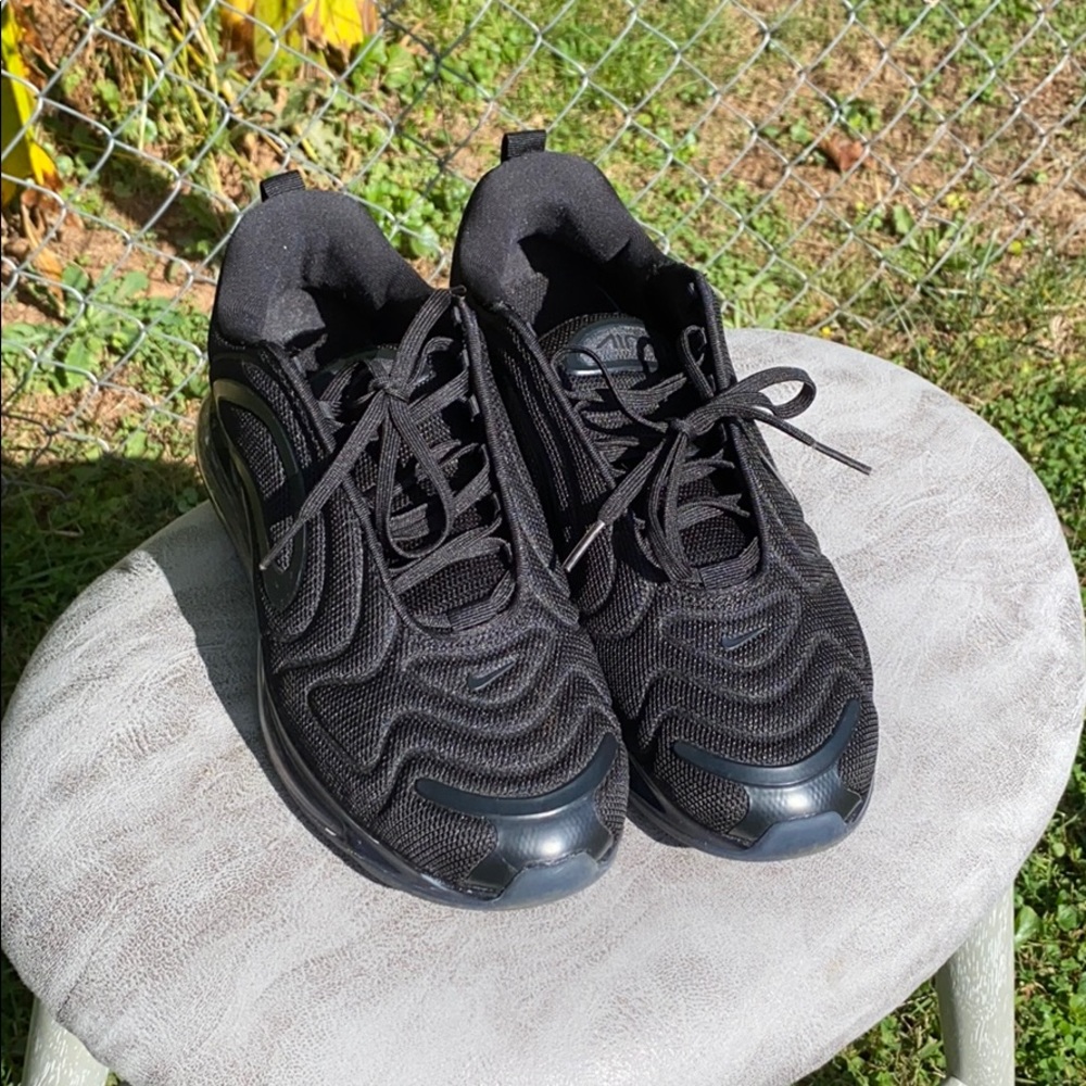 All Black Nike